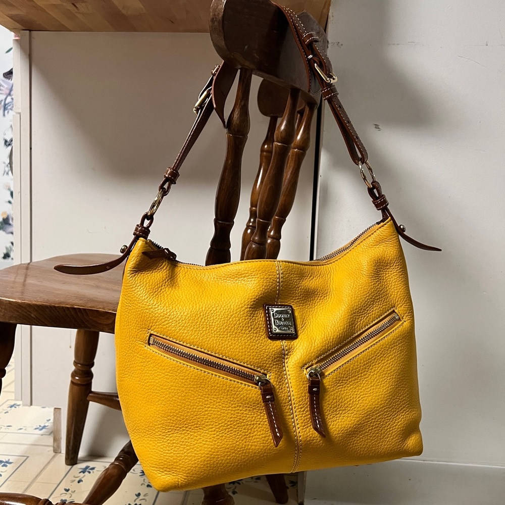 Dooney & Bourke pebbled yellow purse marigold hobo gold beautiful